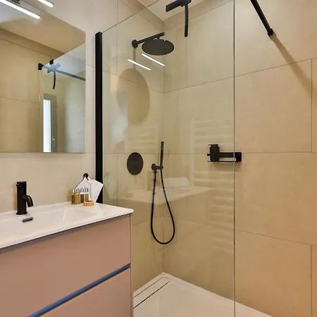 5* With Panoramic Sea View, Hammam, Pool-spa Daire
