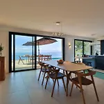 Nest * Le Rayol-Canadel-sur-Mer