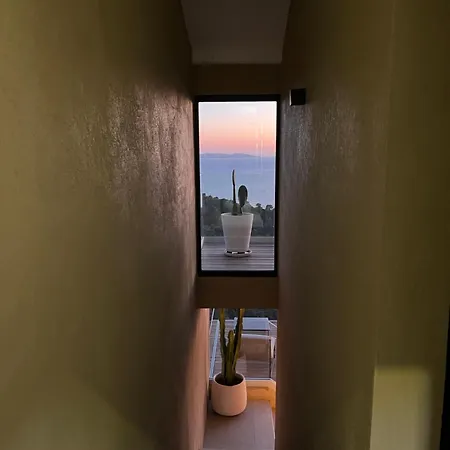 Lägenhet 5* With Panoramic Sea View, Hammam, Pool-spa