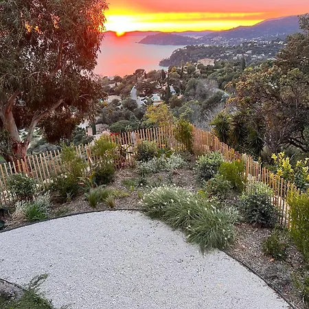 Nest Le Rayol-Canadel-sur-Mer